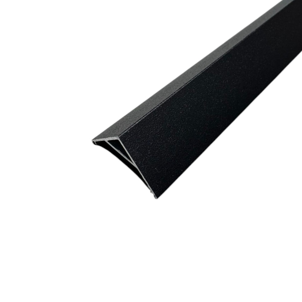 Профіль алюмінієвий BIOM угловой ЛПУ16B 16х16 чорний (палка 2м), м