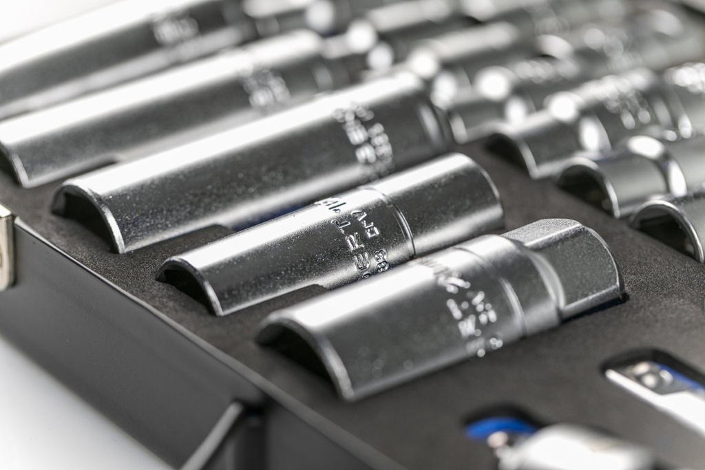 Набір інструментів HOEGERT 29 шт. 1/2" (HT1R480)