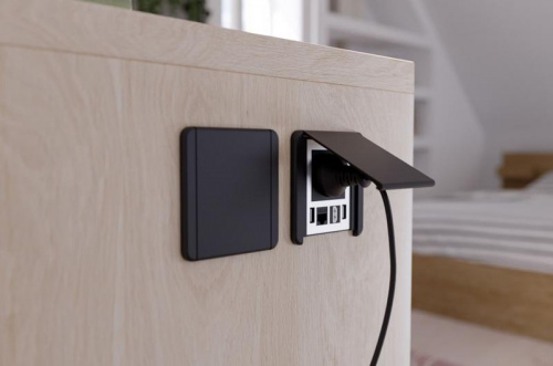 Подовжувач GTV врізний квадратний FLIP, 1xSCHUKO, 2xUSB A, 1xRJ45, 1xHDMI, кабель з вилкою 1,5м, чорний (AE-GM1SFLI-20)