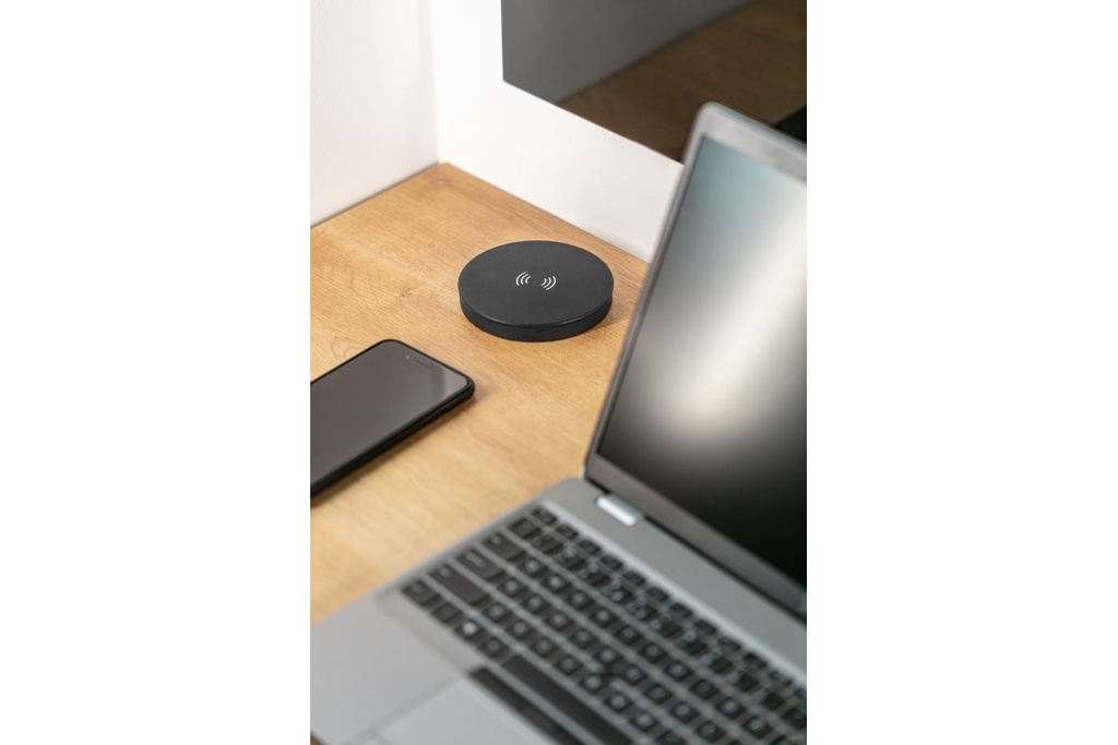 Подовжувач вбудований GTV CAMINO, індукційна зарядка, 2x роз. schuko, USB A+C 10W, 1,5 м, чорний