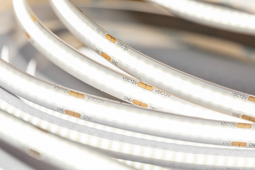 Стрічка GTV COB 12V, 480LED/m, 8mm, 10W/m, 750lm/W, 2700K, 5м