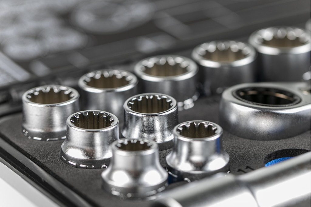 Інструменти HOEGERT набір 18 шт. (HT1R478)