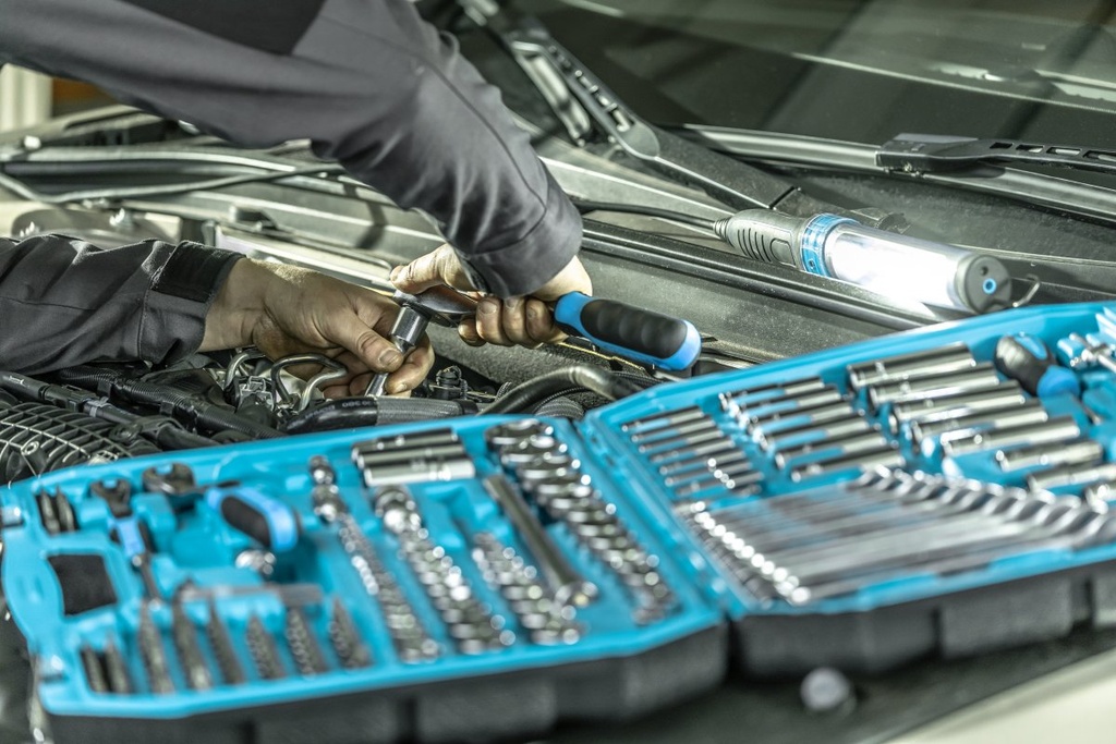 Інструменти HOEGERT набір 222 шт. 1/4" 3/8"1/2" (HT1R444)