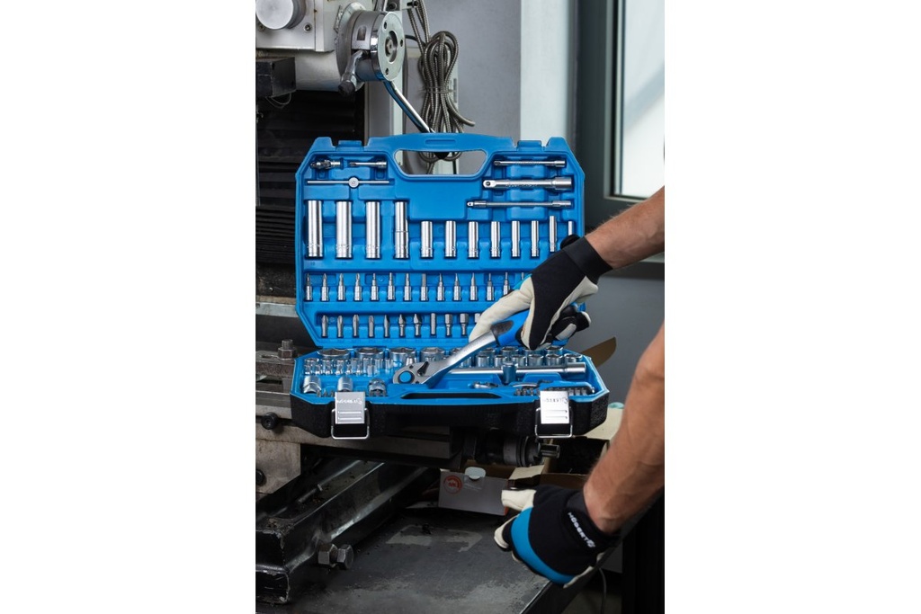 Набір інструментів HOEGERT 144 шт., 1/4", 1/2" (HT1R440)