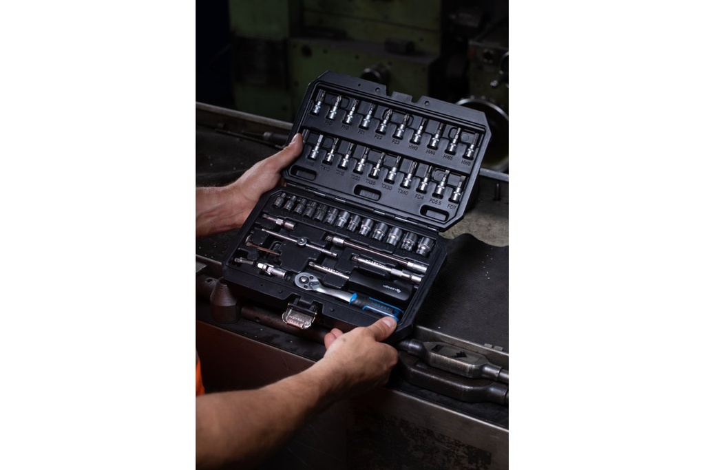 Набір інструментів HOEGERT 46 шт. (HT1R216) 1/4"