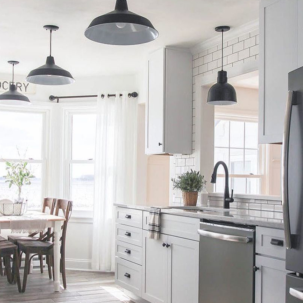 Світлодіодна лампа Feron LB-918 18Вт E27 4000K