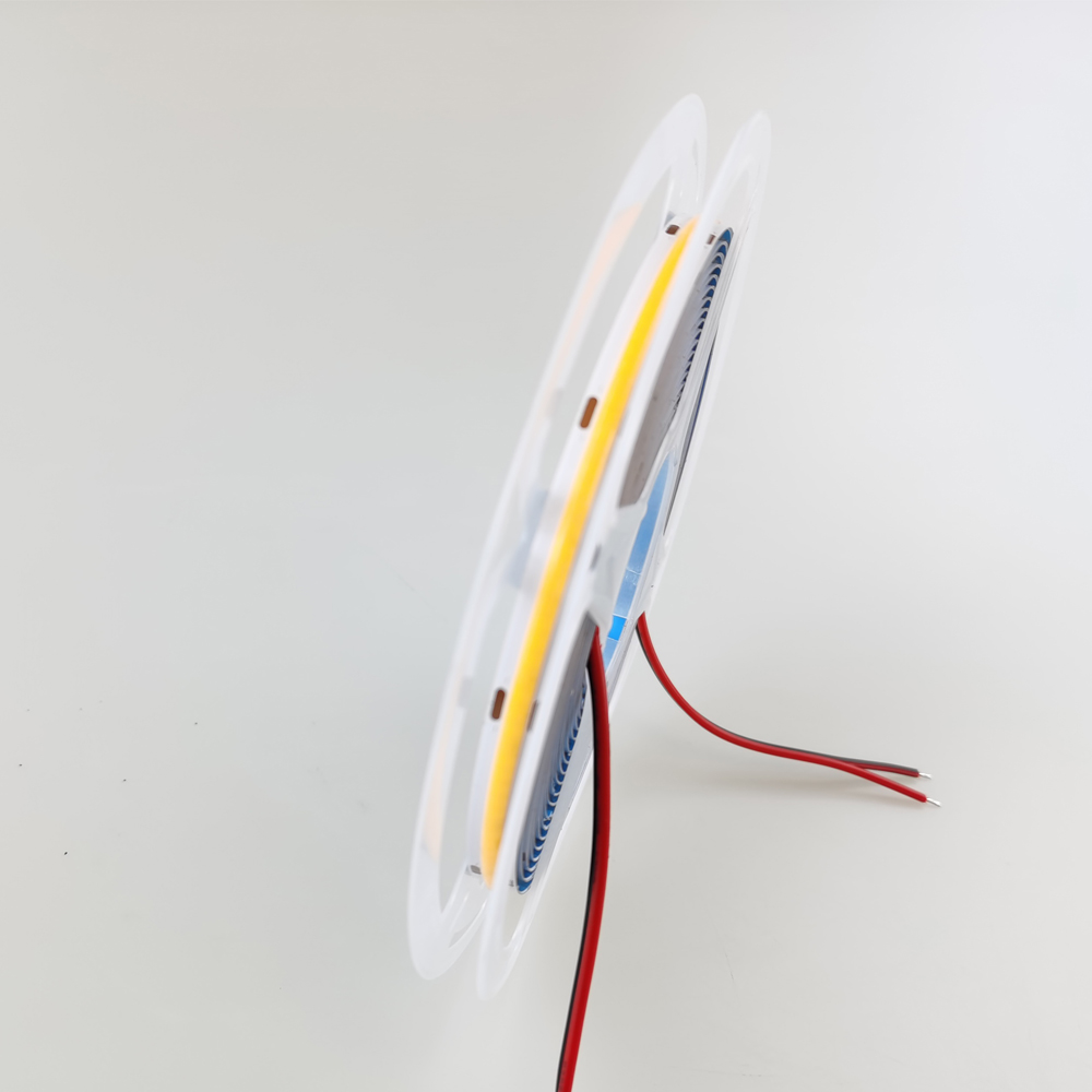 Світлодіодна стрічка Feron LS108 12В 9Вт 6500K