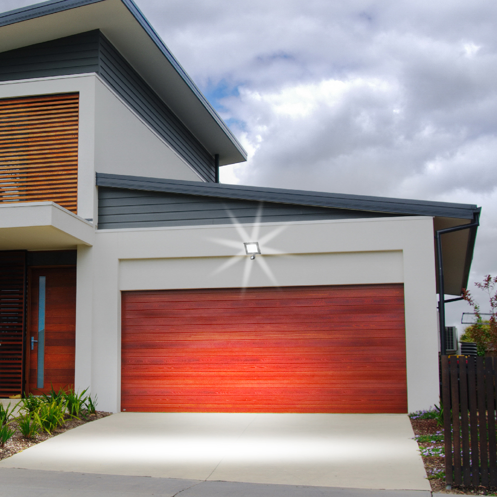 Світлодіодний прожектор Ardero LL-2020ARD 20Вт 6500K з датчиком руху чорний