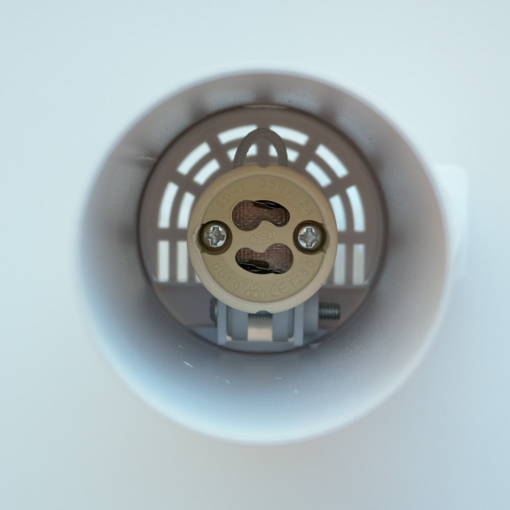 Трековий світильник Ledcoin ML334 під лампу білий