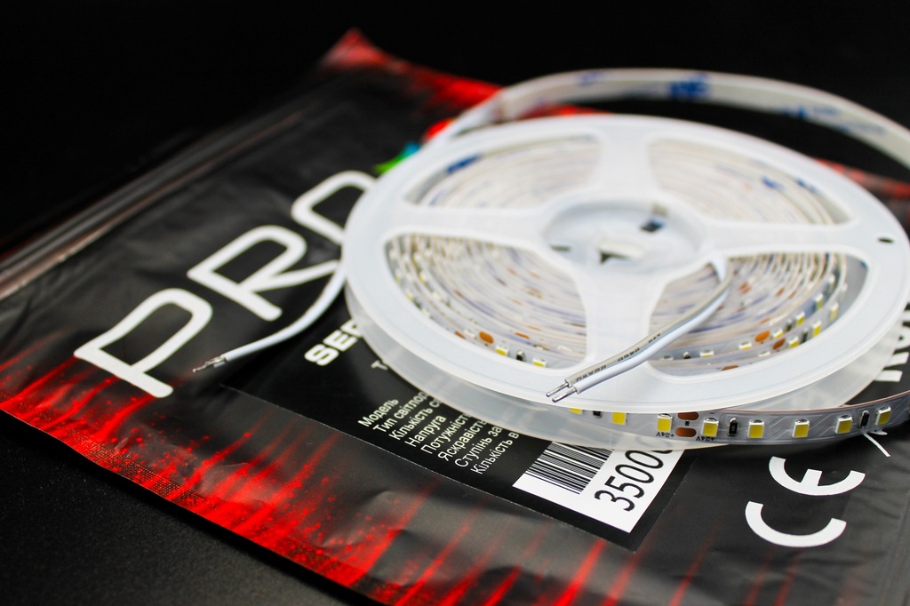 Світлодіодна LED стрічка PROLUM™ 24V; 2835\120; IP20; Series "SG", Білий (5500-6000К)