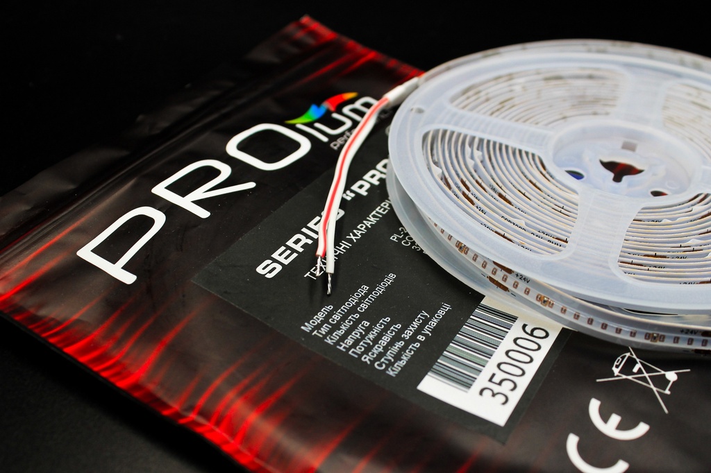 Світлодіодна LED стрічка PROLUM™ 24V; СОВ; 320; LED; IP20; Series "PRO", Синій