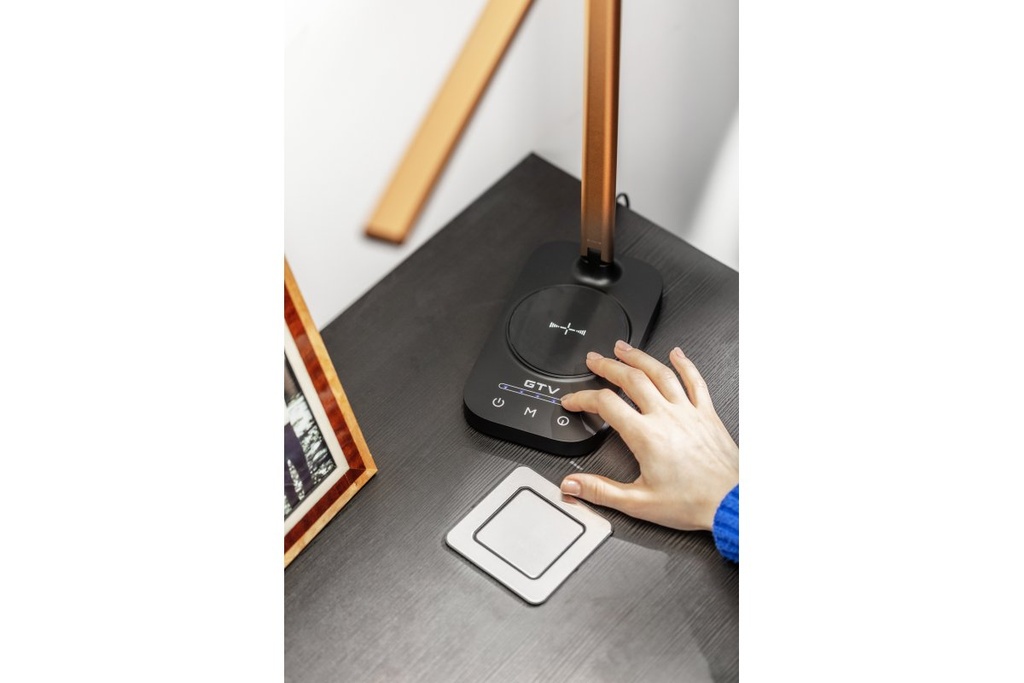 Подовжувач GTV врізний-висувний квадратний TOWER, 1xSCHUKO, 1xUSB A, 1xTYPE-C, кабель 1,5м, чорний/інокс (AE-GMW1STOW-20)