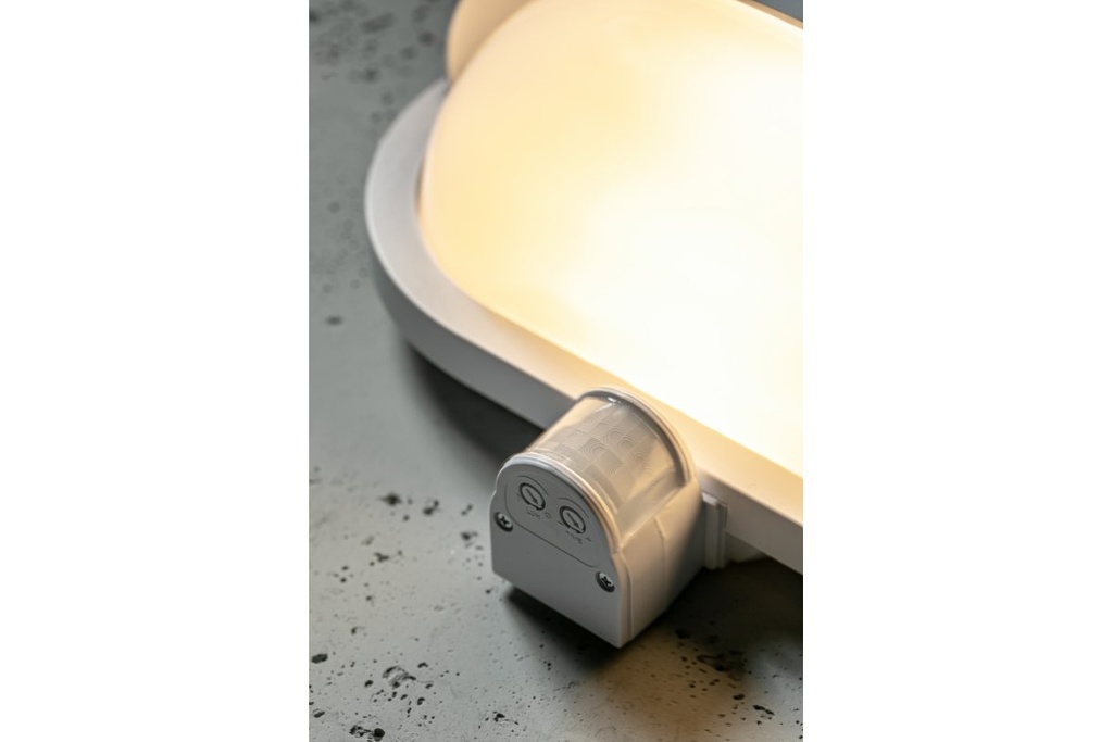 Світильник GTV KACROO з захистом та датчиком руху, max.60W, E27, 180°, IP40, білий