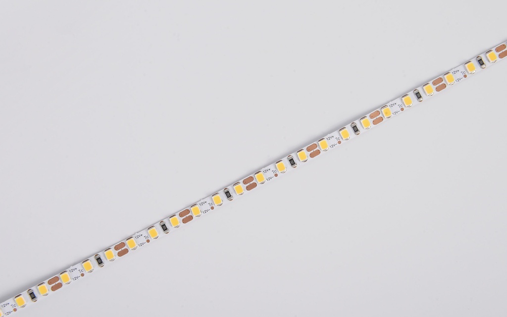 LED стрічка COLORS 120-2835-12V-IP20 8.4W 770Lm 3000K 5м (D8120-12V-5mm-WW)